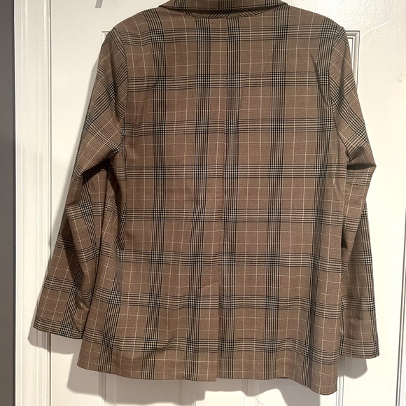 Old Navy Plaid Blazer - Picture 7 of 9